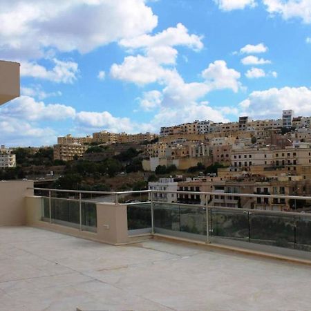 Villa Arjuza - Private Self Catering Bedrooms With Bathroom Is-Swieqi Exterior photo