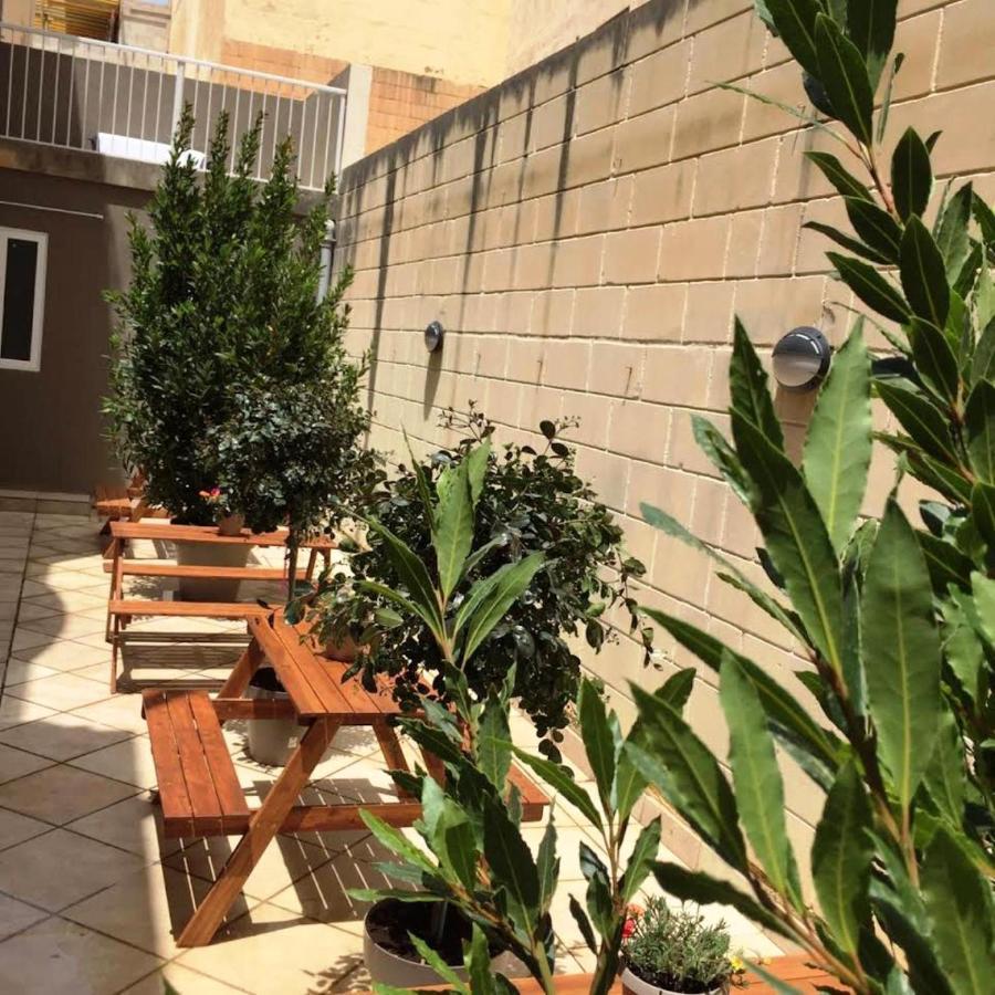 Villa Arjuza - Private Self Catering Bedrooms With Bathroom Is-Swieqi Exterior photo